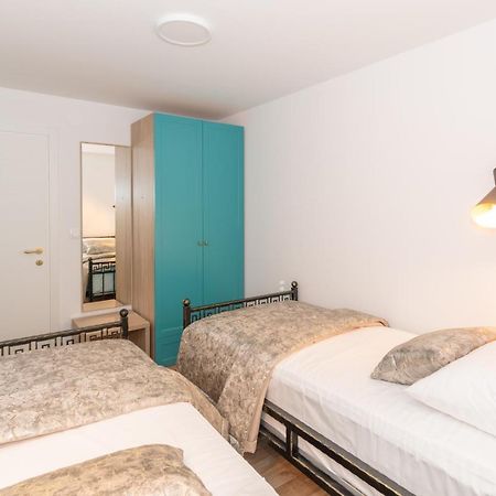 Ivka Makarska - Modern And Luxurious Oldtown Apartament Extérieur photo