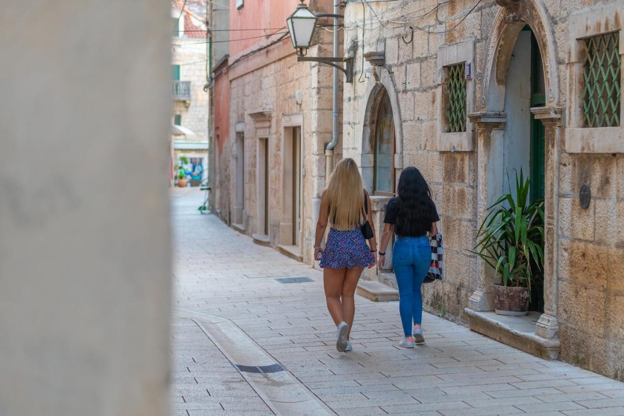 Ivka Makarska - Modern And Luxurious Oldtown Apartament Extérieur photo